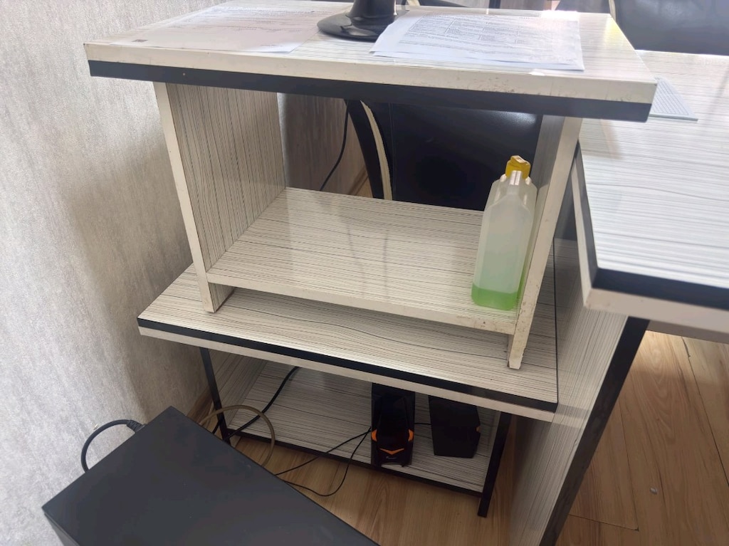 Temiz kullanılmış Ofis Mobilyaları - 17