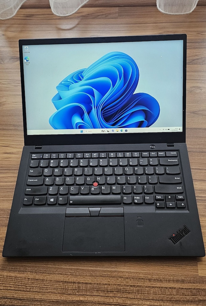 Lenovo X1 Carbon i7 8. Nesil 16GB RAM 256GB SSD Dokunmatik - 8