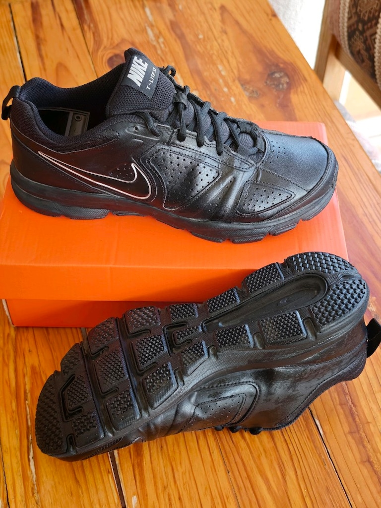 Nike T-lite Orjinal sıfır gibi üründür spor salonu içinde giyildi - 8