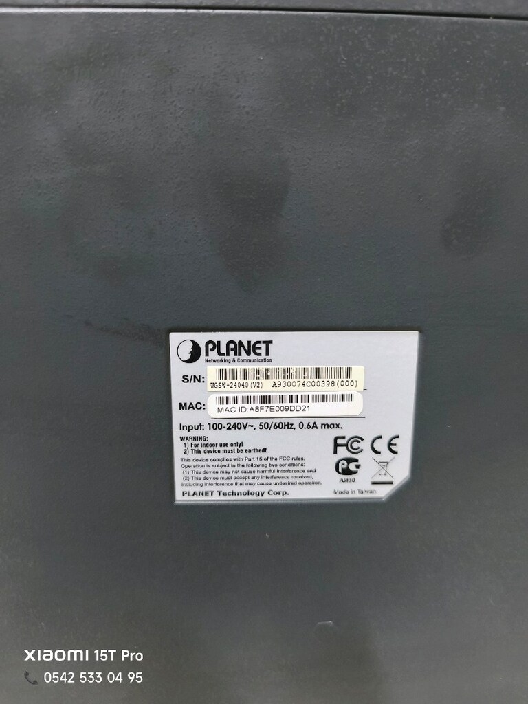 PLANET WGSW-24040 Switch - 3