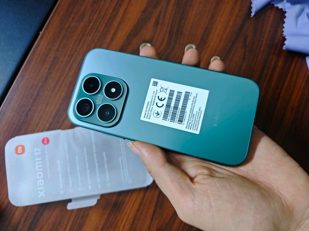 Xaomi 17 Sıfır Şekilde Son Teknoloji 512 GB 24 Ram - 4