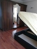 Masif Salon takimi ve Yatak odasi - 5