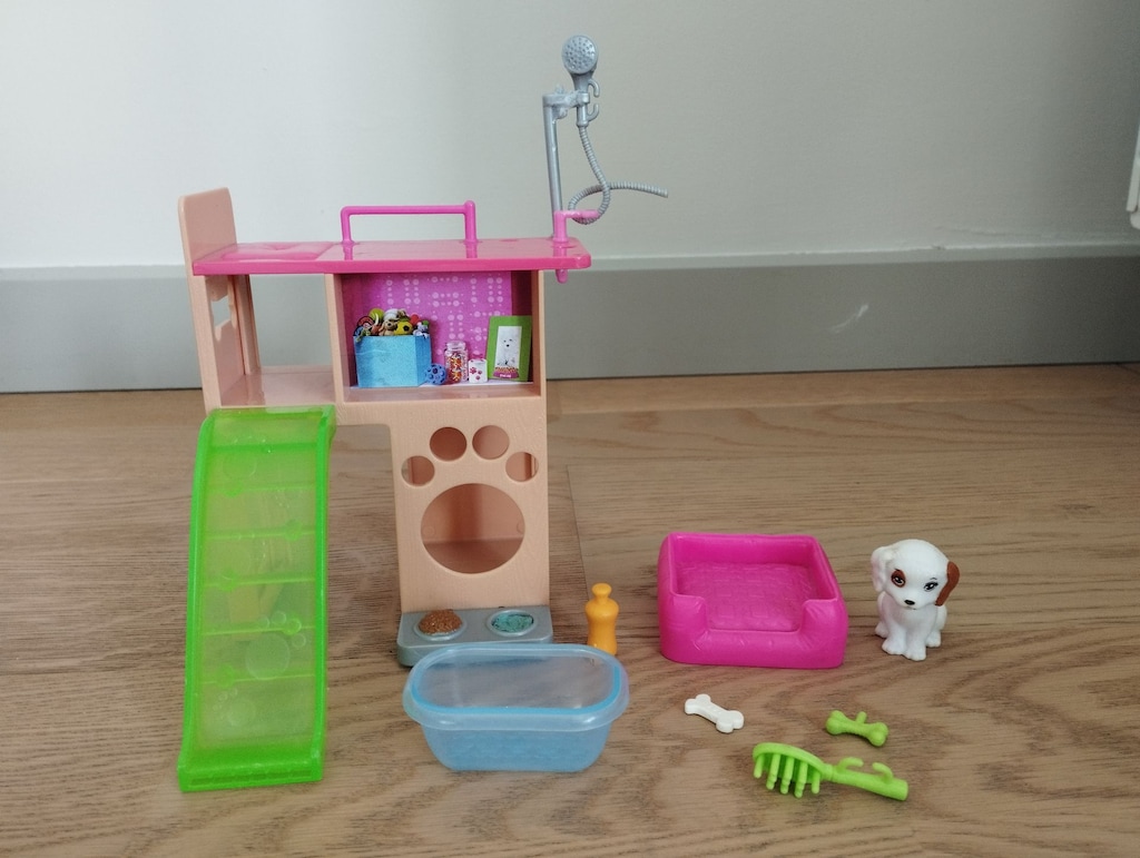 Barbie’nin portatif evi + Evcil hayvanı - 13
