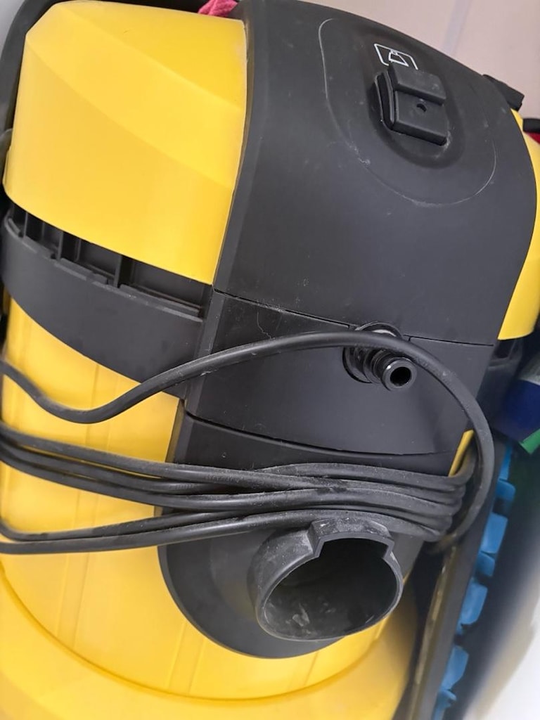 TAŞINIYORUZ!!! Karcher SE 4001 Halı ve Koltuk Yıkama Makinesi - 2