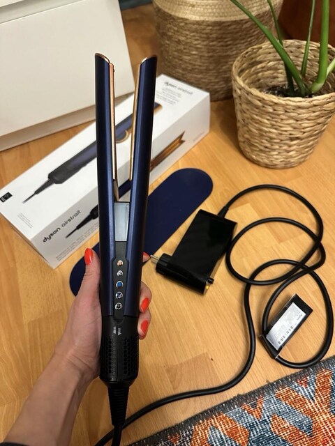 Tertemiz Dyson Airstrait - Sadece 5-6 Kez Kullanıldı