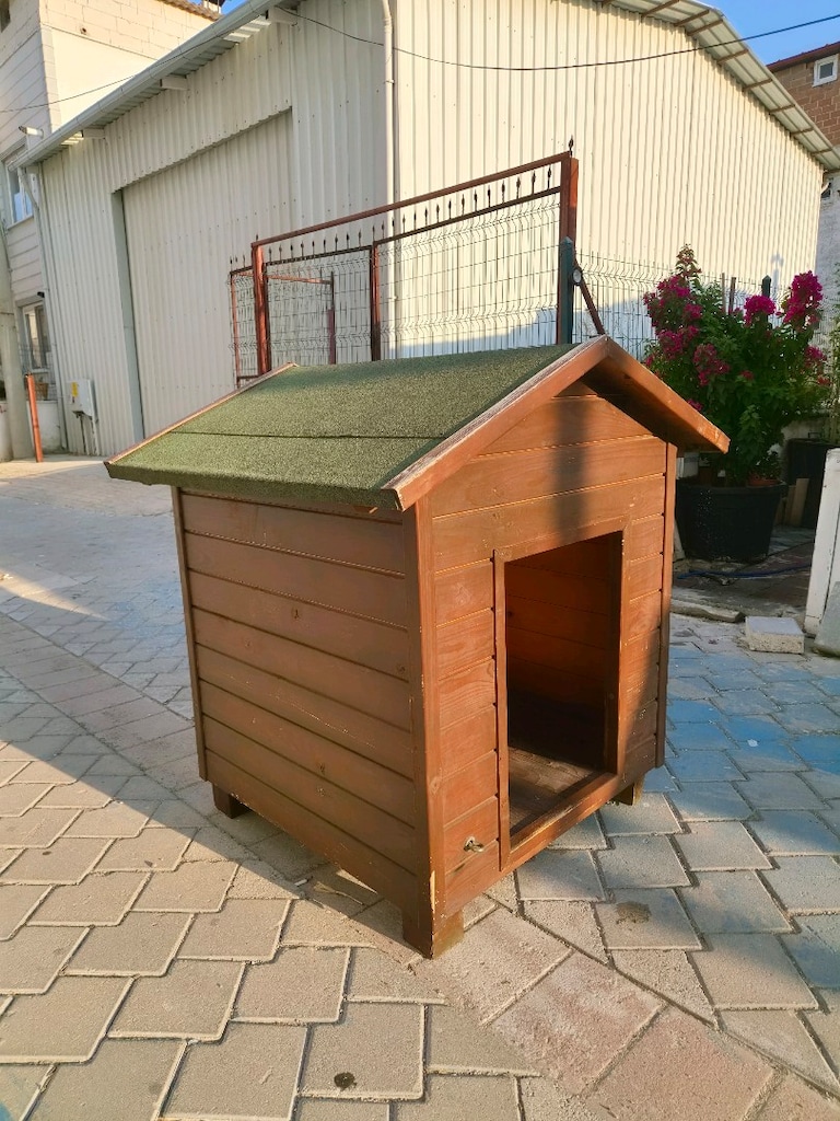 Ahşap Köpek Kulübesi - 2