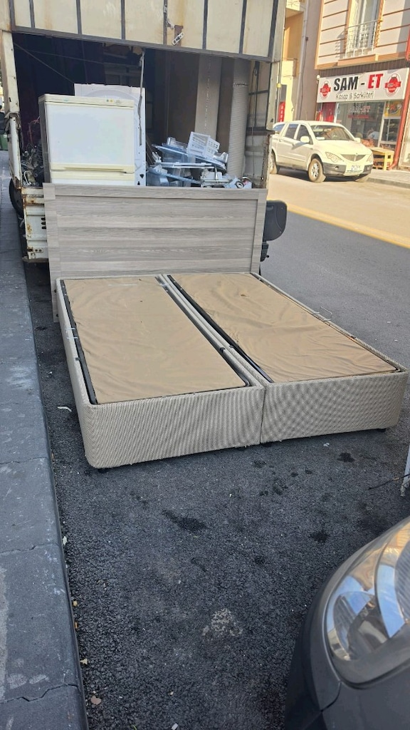 Çift kişilik baza baslik yatak temiz sorunsuz eve teslim kurulum - 3