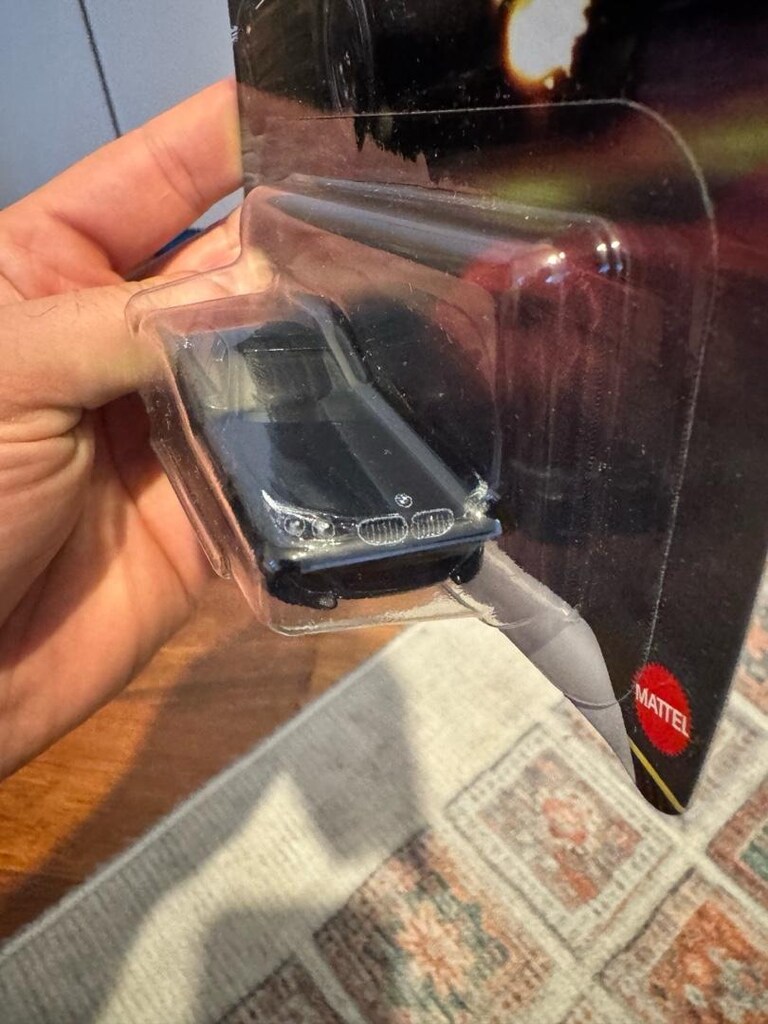 Hot Wheels Premium 2010 BMW M5 - 5