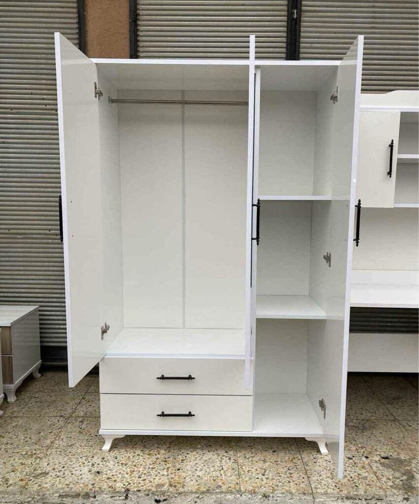 KAMPANYA Sıfır 3 kapaklı elbise dolabı - 3