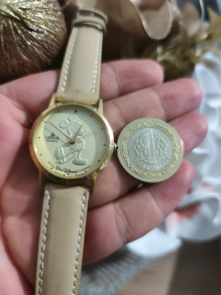 Orjinal Lisanslı Disney Mini Gold Kadın Saat — görsel 7/12