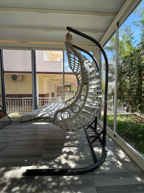Balkon-Bahçe için ayak uzatmalı salıncak