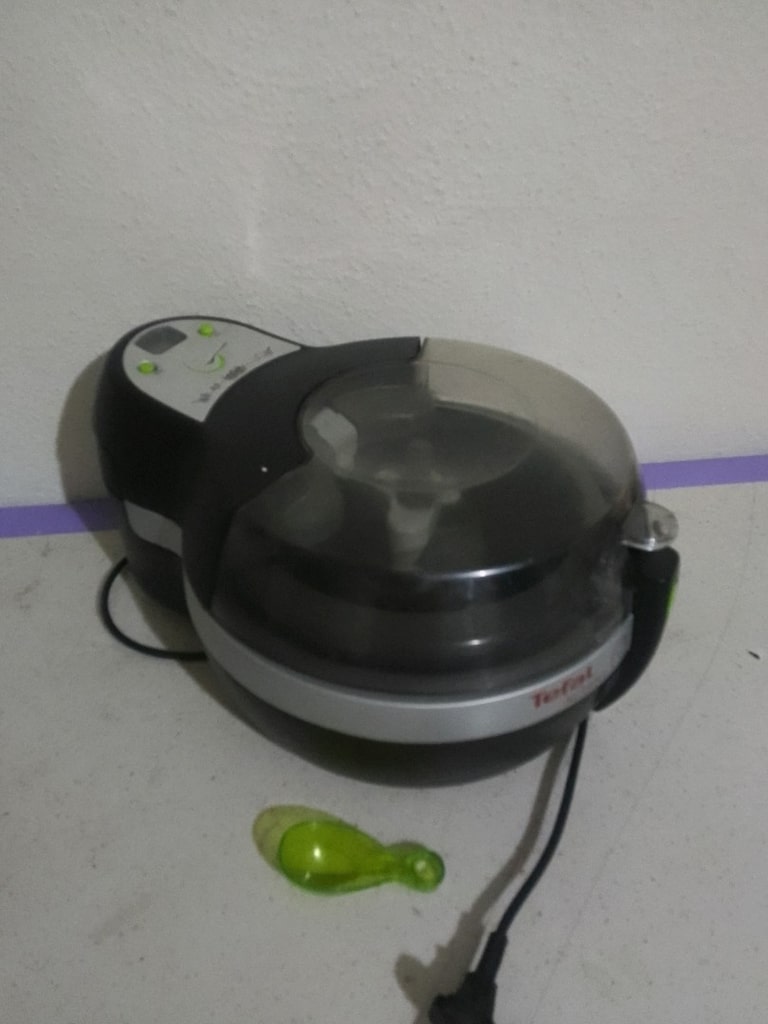 TEFAL AİR FREE FRİTÖZ BİR YEMEK KAŞIĞI YAĞI İLE KIZARTMA KEYFİ - 4