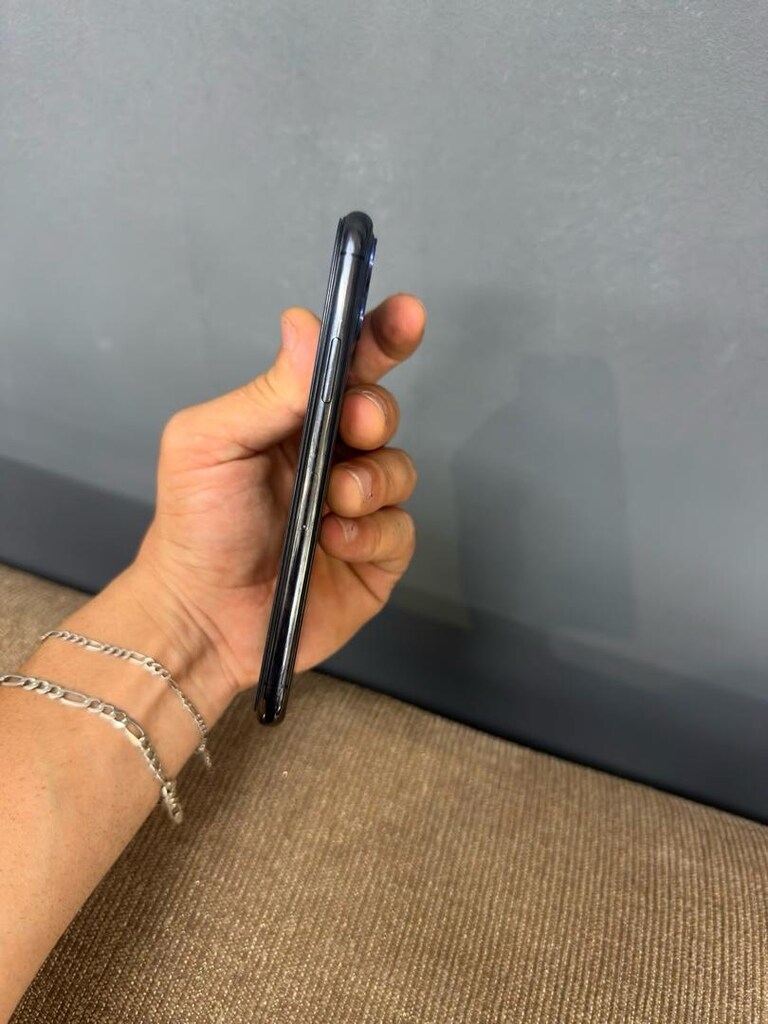 iphone 11 pro - 4