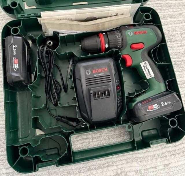 ELDEN TESLİM - Bosch Şarjlı Akülü Delme Vidalama Matkap18 V 2.5 Ah