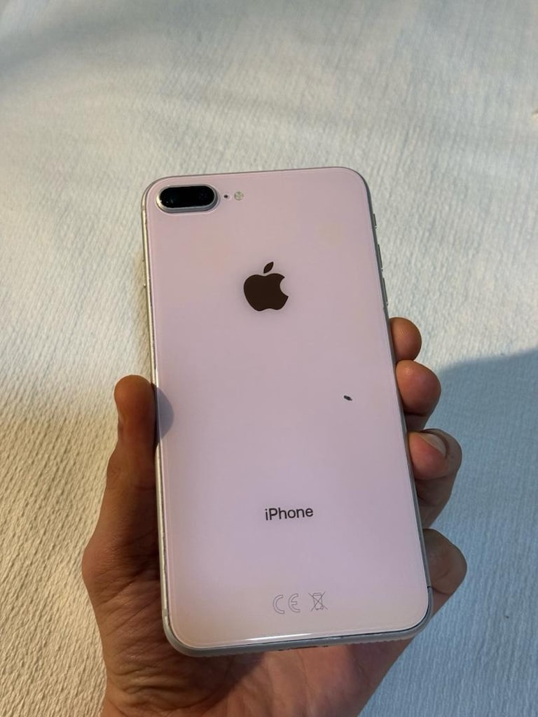 IPHONE 8 PLUS 64 GB - 2