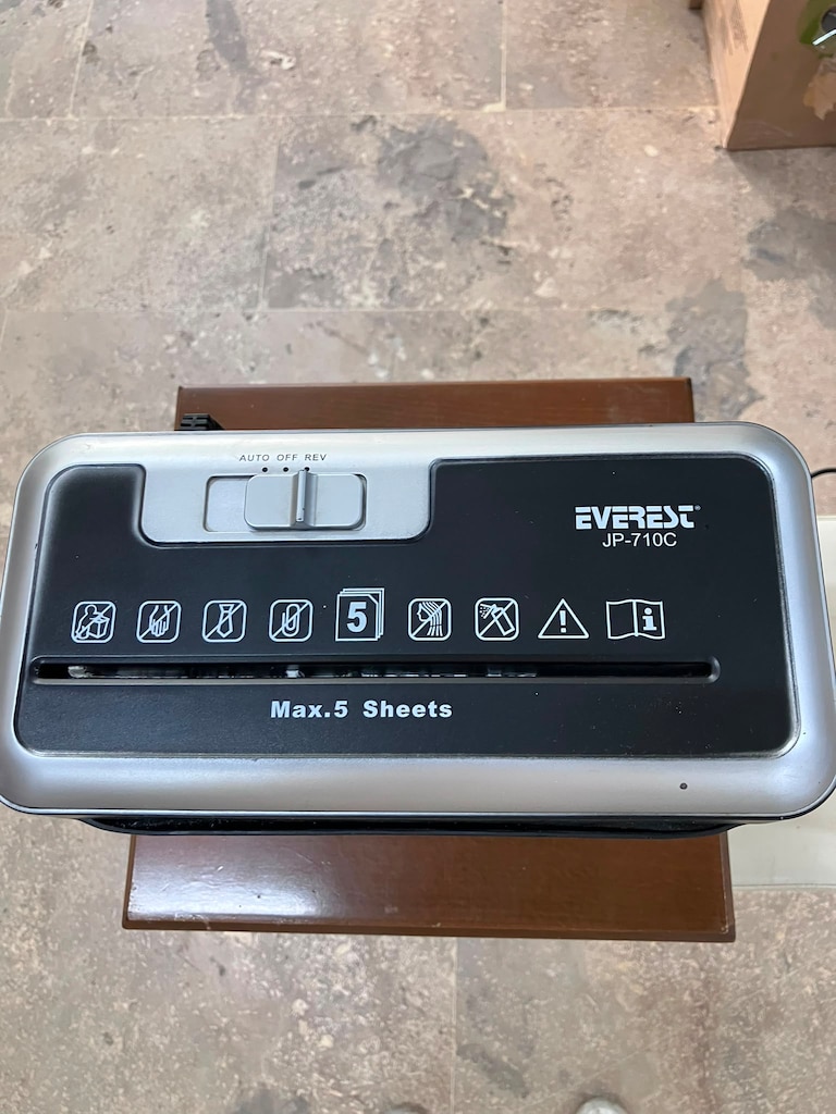 Everest JP-710C Kağıt Kesme Cross Cut Paper Shredd İmha Makinesi