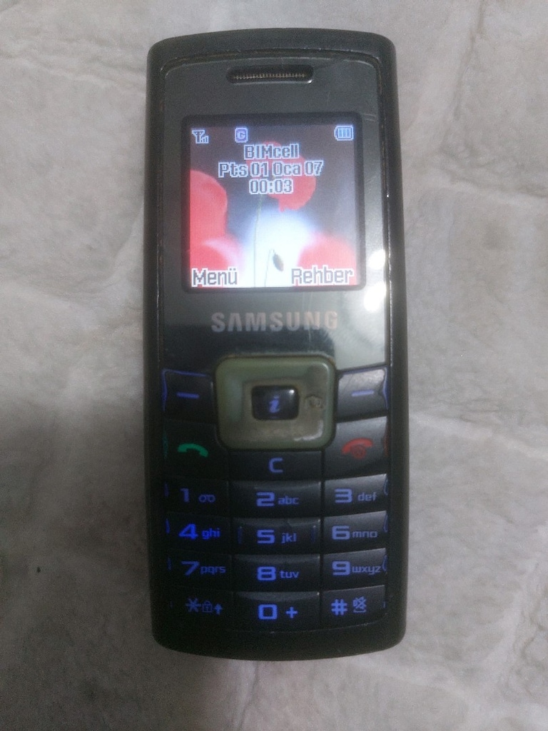 Samsung tuşlu cep telefonu - 2