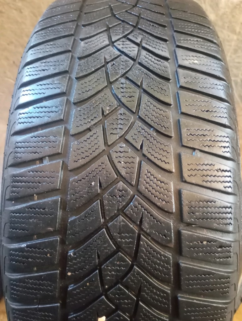 215/55/17 - 2