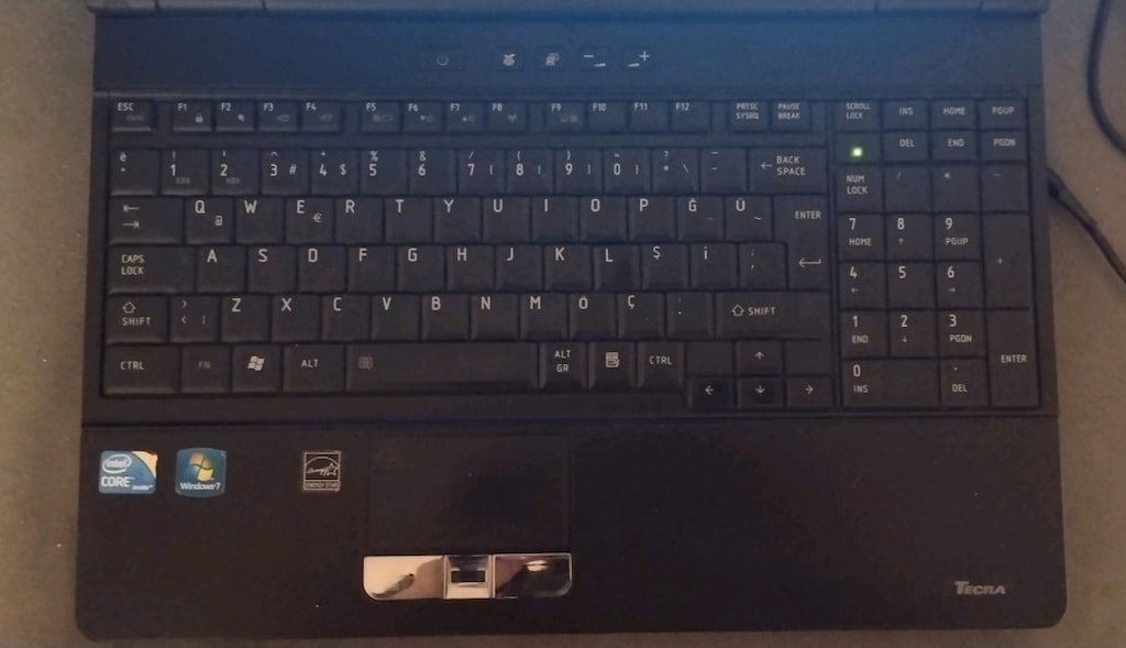 Toshiba Tecra A11-13G i5 işlemci 8 gb ram 256 ssd iş bilgisayarı, 15.6 - 4