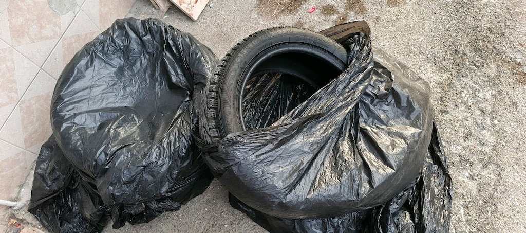 araba lastiği ebatları yazıyor - 6