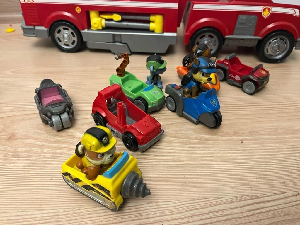 PAW Petrol ışıklı ve sesli itfaiye aracı seti - 2