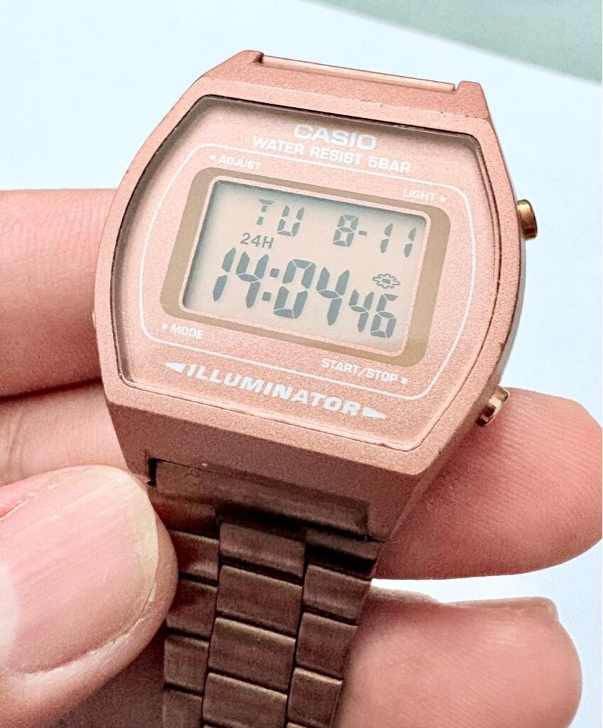 Casio Retro B640W - 4