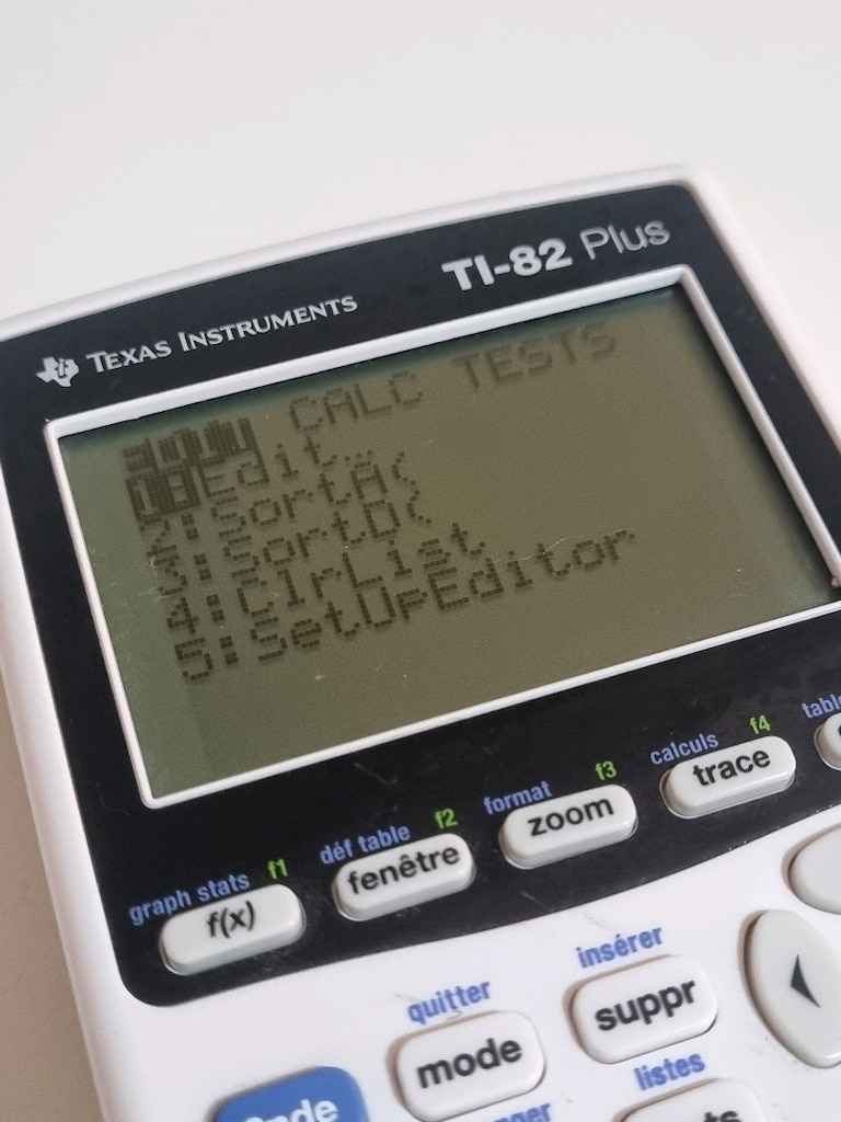 Texas Instruments TI-82 Plus - 9