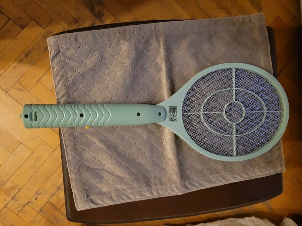 satilik raket pilli sinek kovan - 2