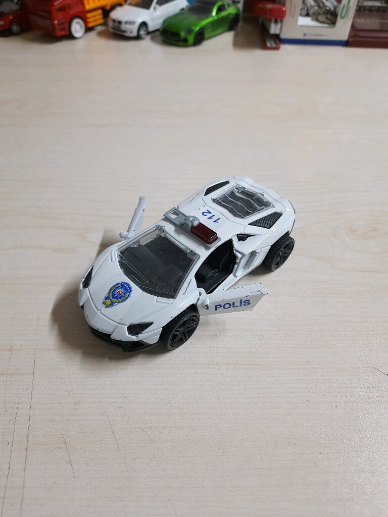 Lamborghini Polis Arabası - 4