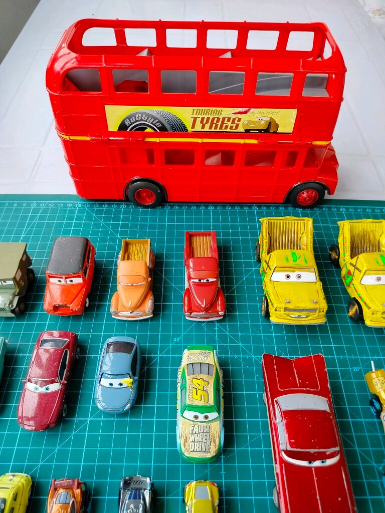pixar cars - 2