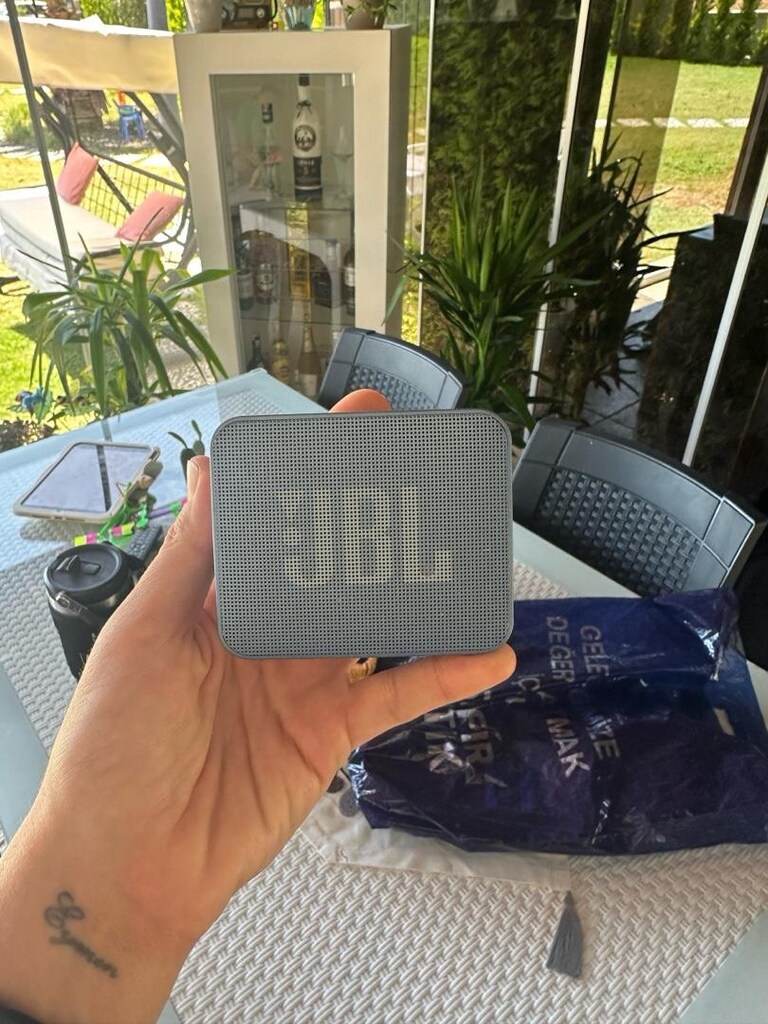 JBL - 2