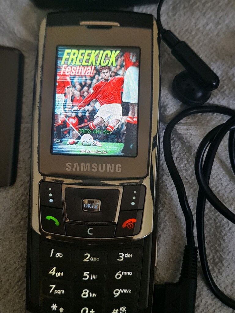 Samsung d900i - 6