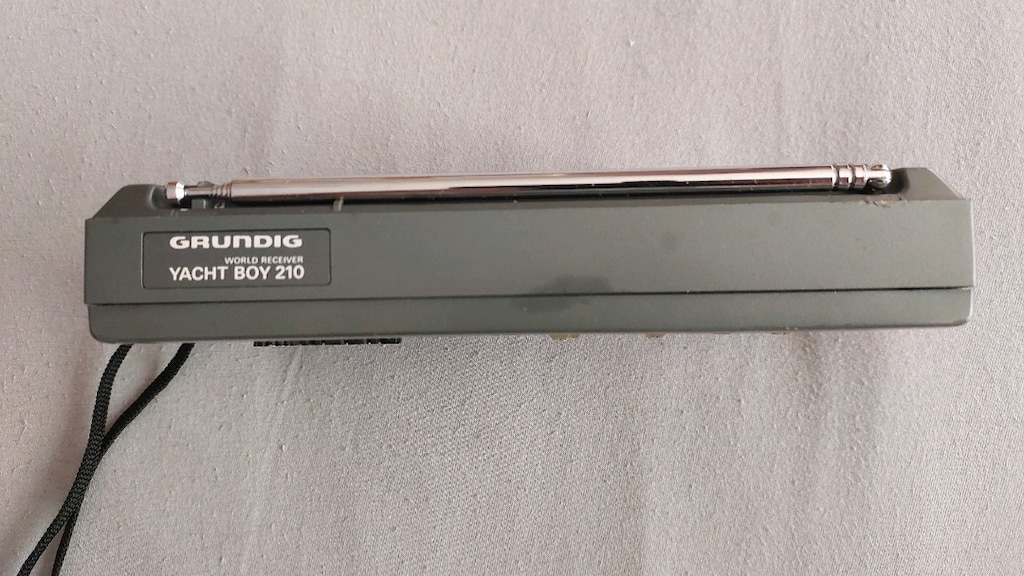 GRUNDIG YACHT BOY 210 ALMAN MALI 1985 ÜRETİMİ RADYO - 2