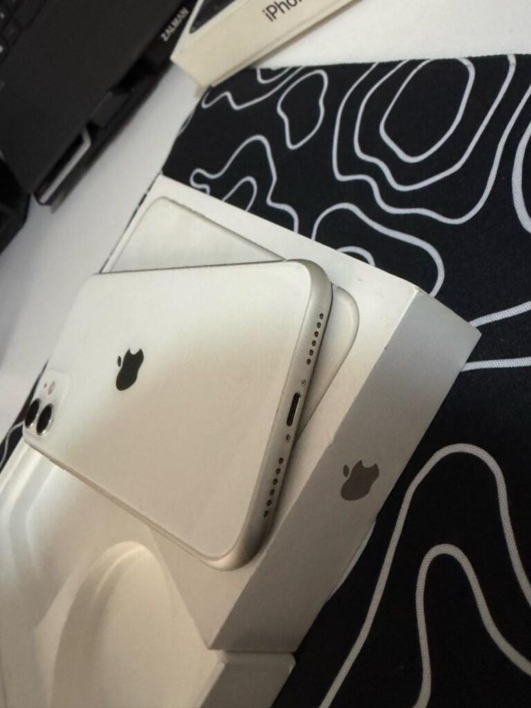 Nokta Hatasız İphone 11 128gb - 4