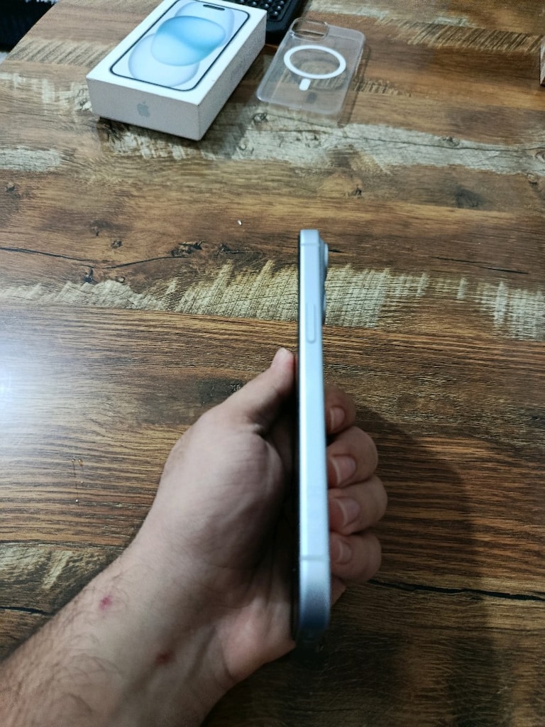 iPhone 15 256 GB Beyaz | Kozmetik 10/10 | Hatasız, Değişensiz - 4