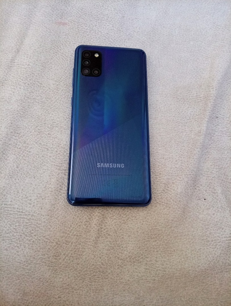 Galaxy A31 128 GB 4 ram kayıtlı temiz - 2