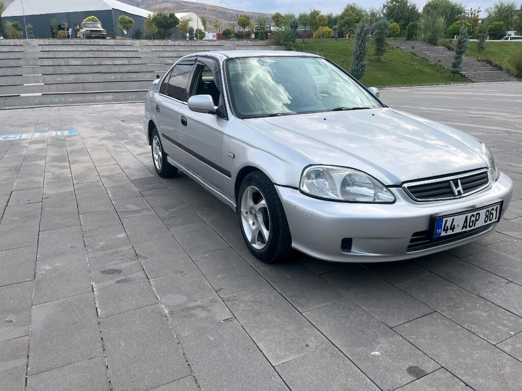 Honda Civic - 2