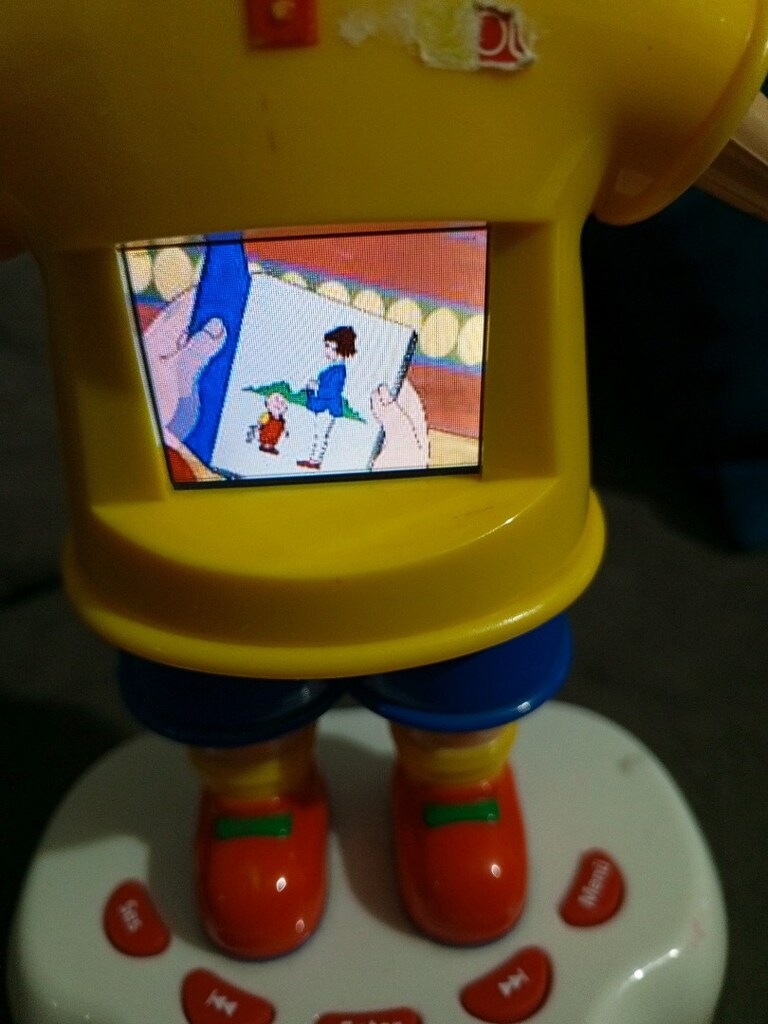 Caillou çizgi film oyuncağı - 3
