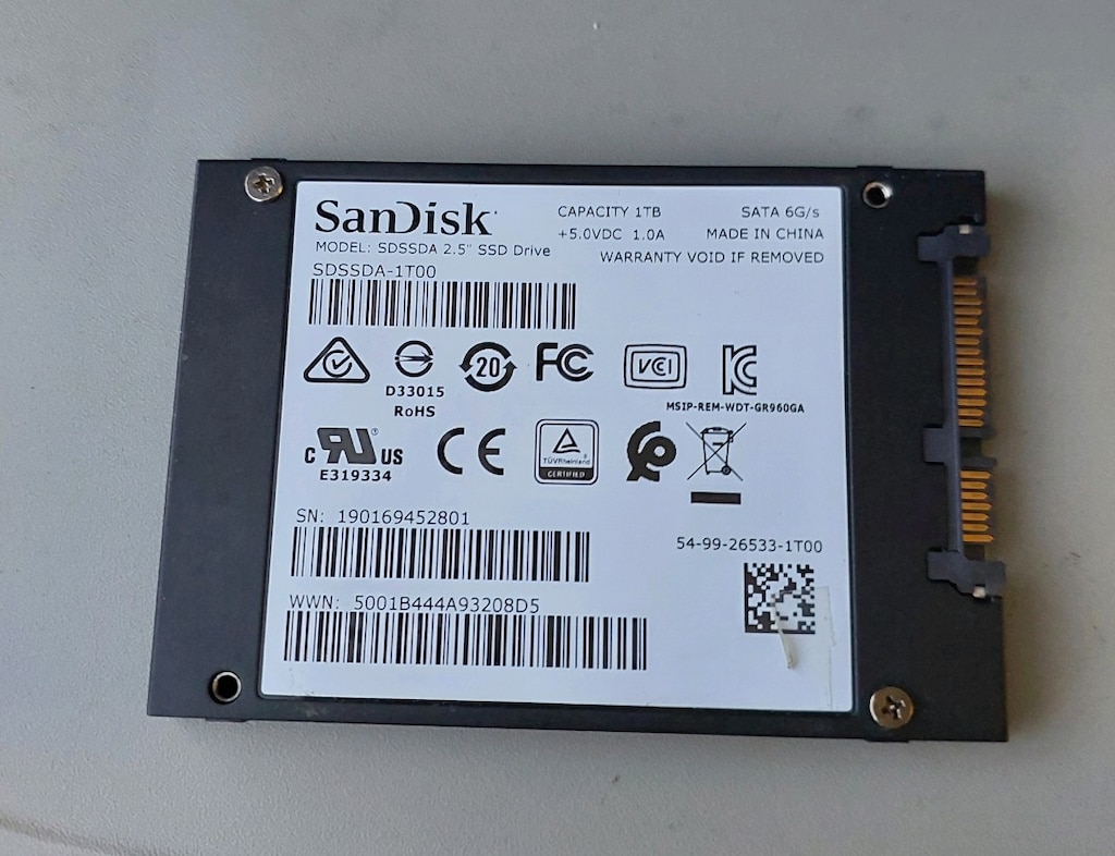 1TB SSD SANDISK SAGLIK 98 - 2