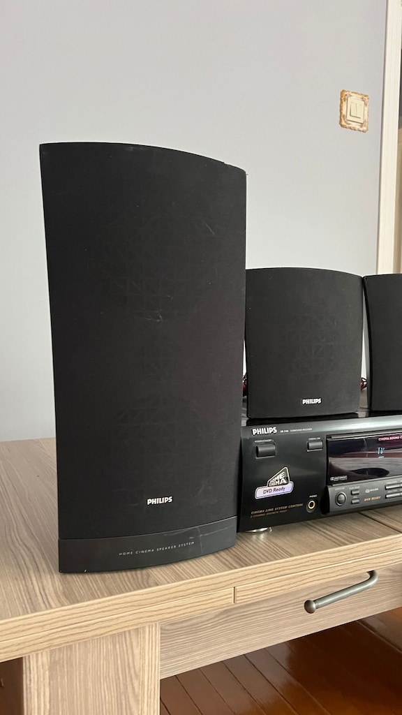 PHILIPS FR 740 SURROUND SES SİSTEMİ + DVD + 4 ADET HOPARLÖR - 5