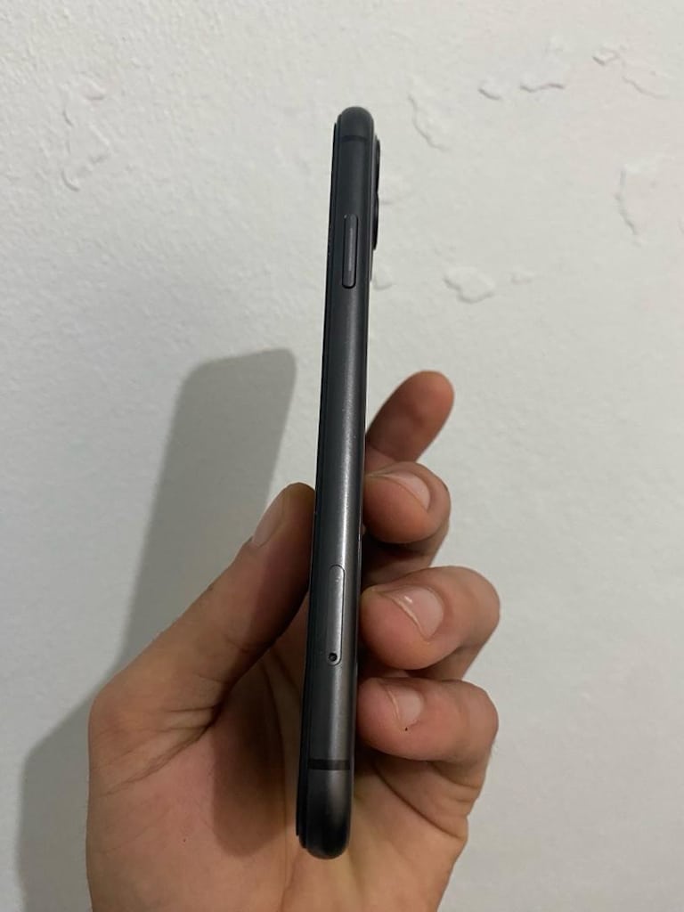 YURTIÇI İPHONE 11 128GB PİL 78 TEMİZ - 12
