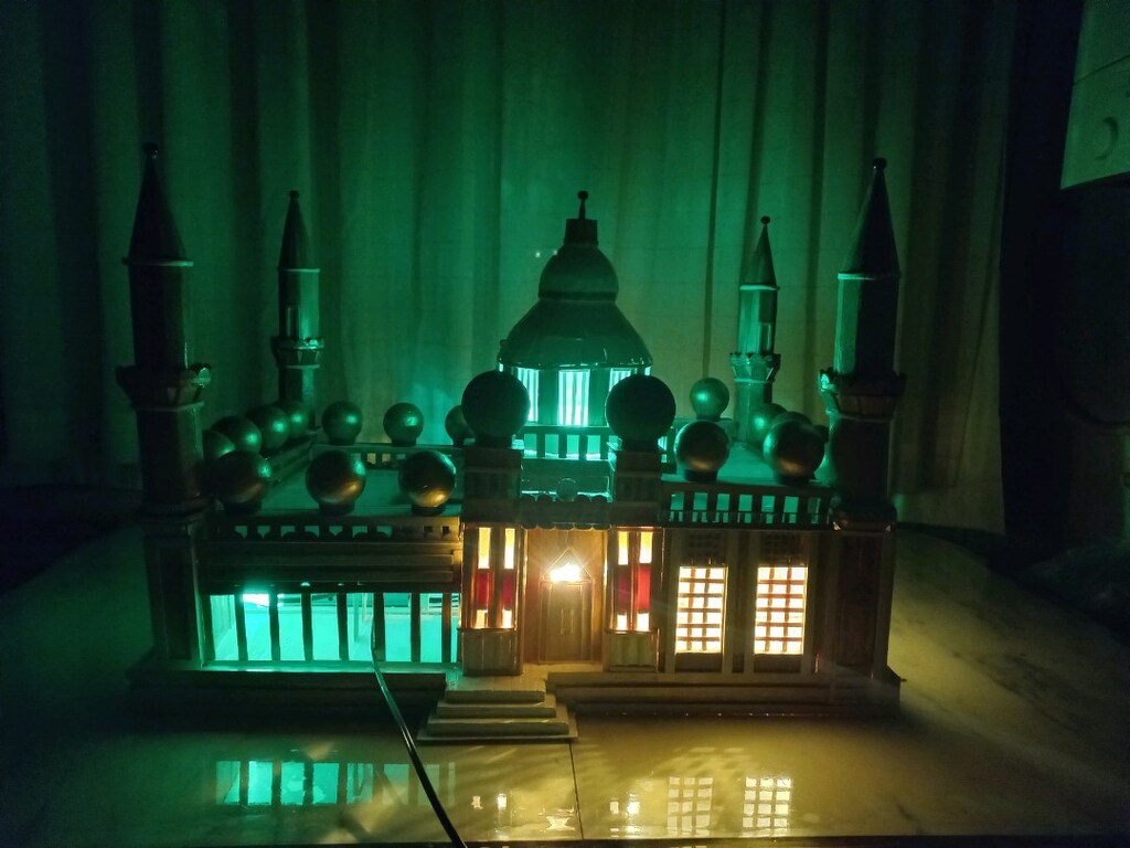 Led ışıklı 4 minareli el yapımı ahşap cami maketi - 13