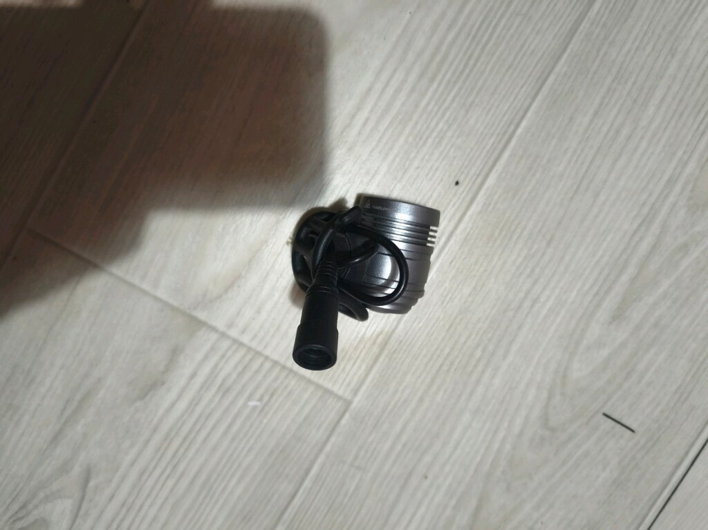 Bisiklet LED feneri - 2