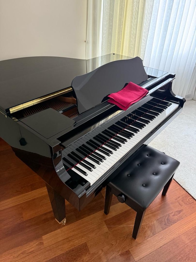 Yamaha GB1K Kuyruklu Piyano Parlak Siyah 2013 - 9