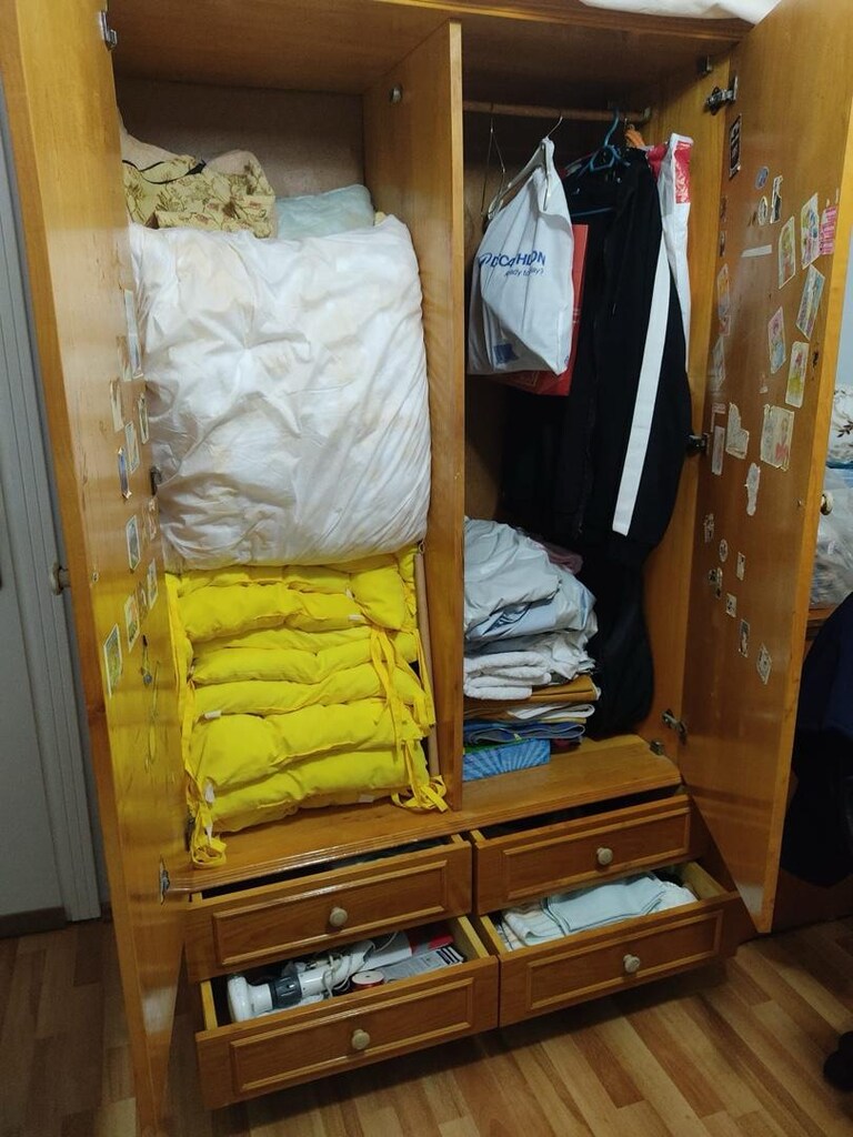 İki kapılı, 4 çekmeceli gardırop - 3