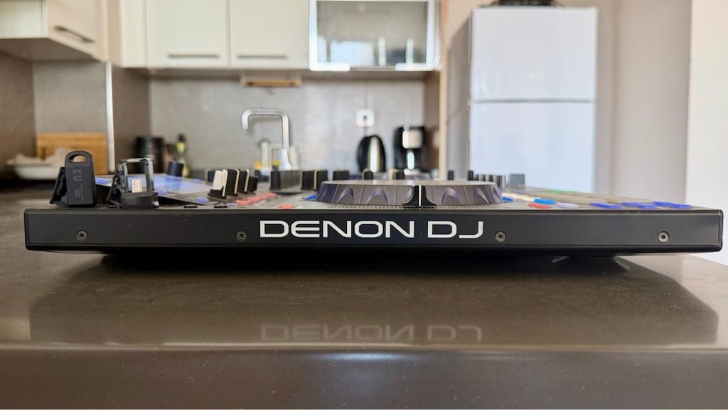 Denon DJ MCX8000 – Profesyonel 4 Kanallı Standalone DJ Controller - 8