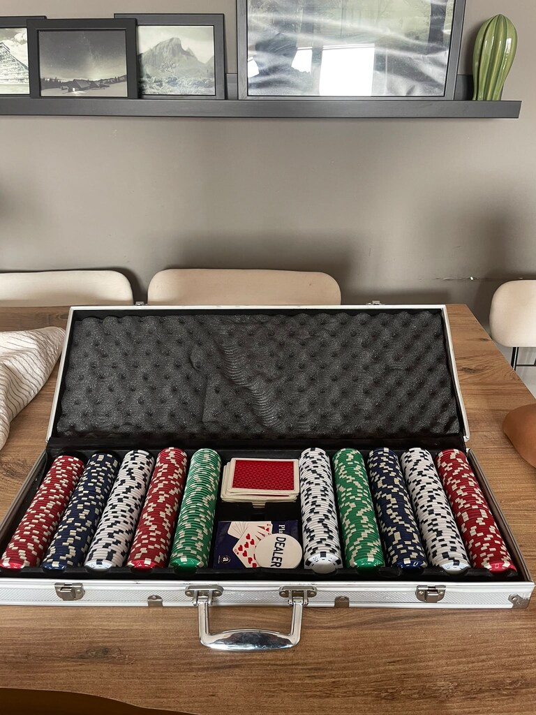 Profesyonel Poker Seti - 500 çipli vee metal çantalı - 5
