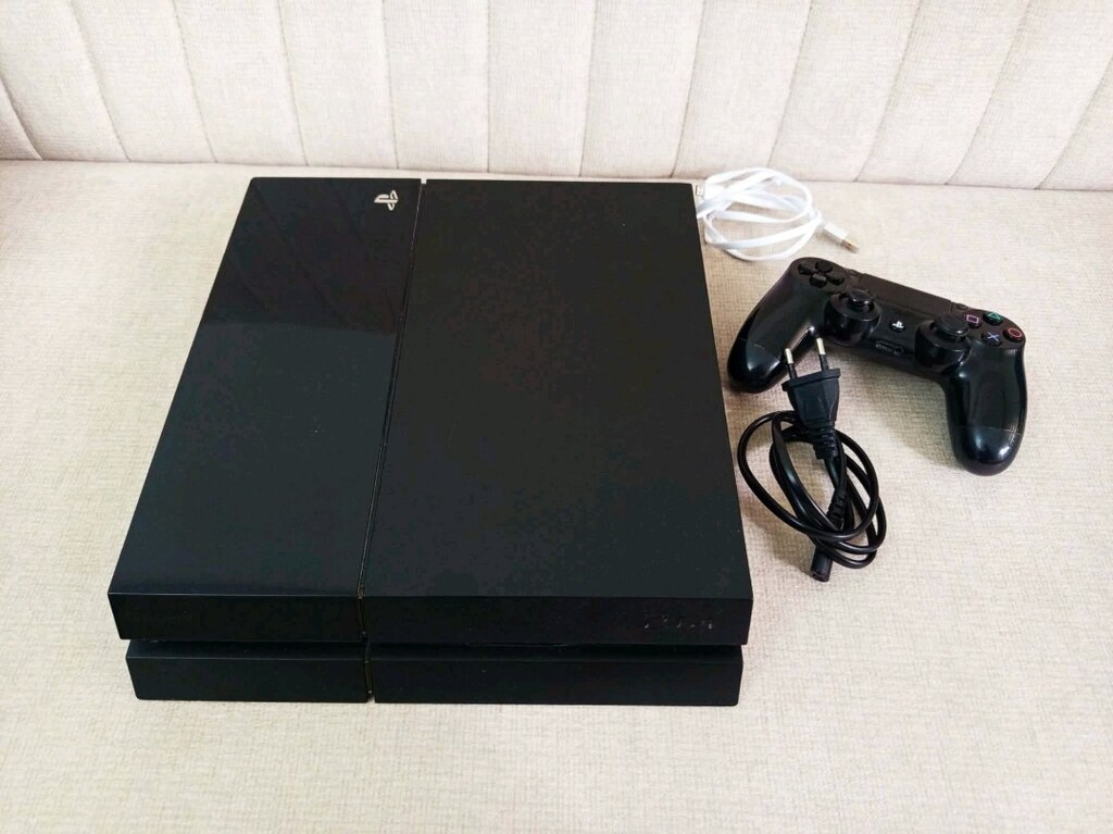 PS4 konsol 12.02 - 2