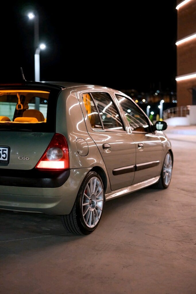 2004 model privilege - 18