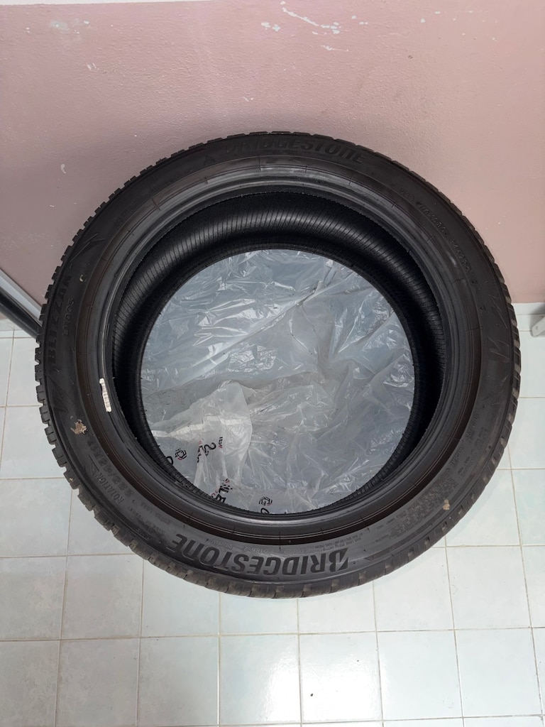Bridgestone Blizzak LM005 225/45R17 94V XL 4 Lastik Takım - 2